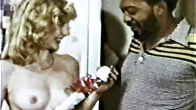ممتاز :  اليابانية زوجين تتمتع بعض لطيف افلام جنس اجنبي مترجم و الحسية ضجيجا الكبار أفلام سكس 