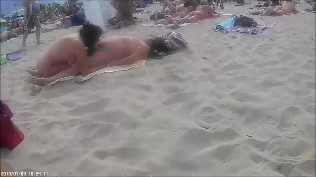 ممتاز :  الفتاة مطيع جدا أن افلام سكس محارم ايطالي استعداد بطولة في فيلم إباحي الكبار أفلام سكس 